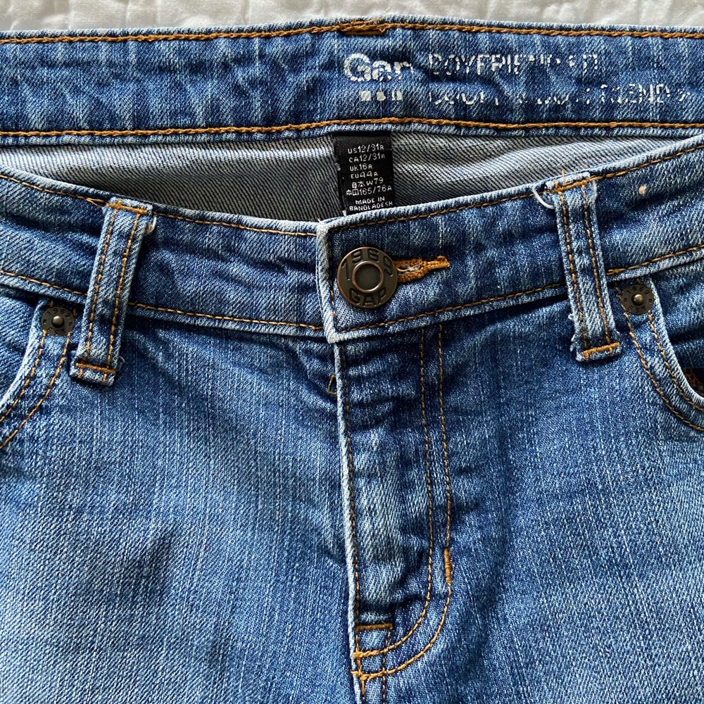 GAP medium indigo relaxed boyfriend cotton jeans, size 31